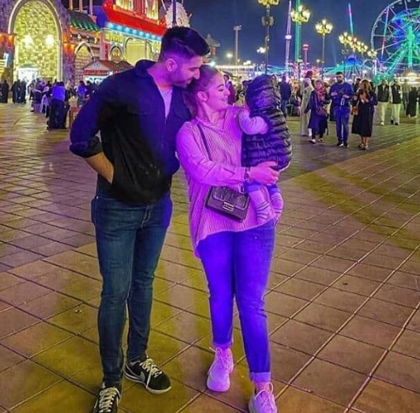 Aiman Khan Pics with Husband & Daughter from Dubai | Showbiz Hut