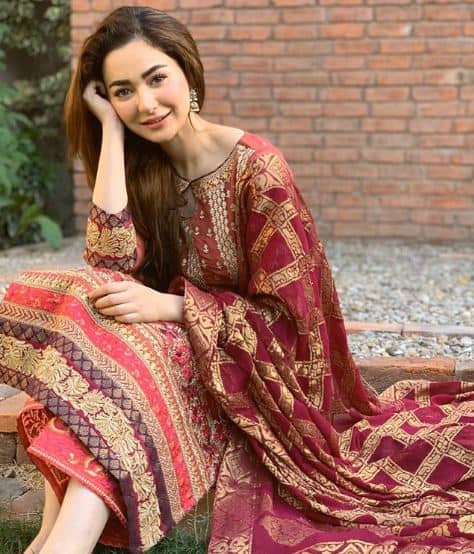 Hania Amir Biography, Age, Height, Husband, Dramas, Movies | Showbiz Hut