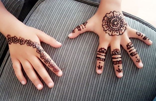 Cute and Easy Mehndi Designs 2021 for Kids Hand & Feet | Showbiz Hut