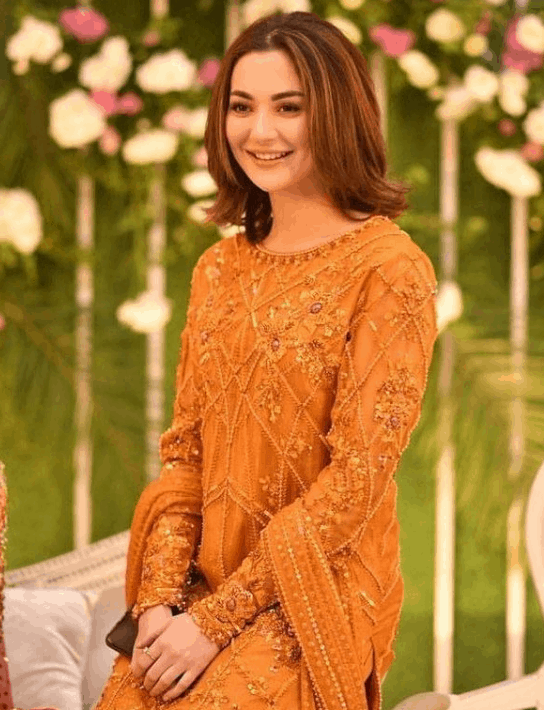 Hania Amir Biography, Age, Height, Husband, Dramas, Movies | Showbiz Hut