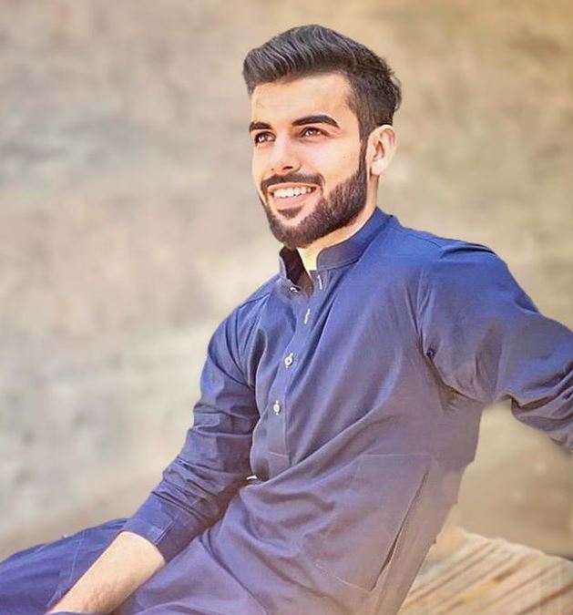 Shadab Khan Biography, Age, Family, Wife, Education, Cast | Showbiz Hut