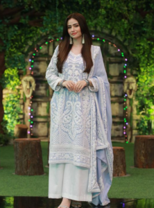Sana Javed Dresses in Jeeto Pakistan 2023, Dress Pics | Showbiz Hut