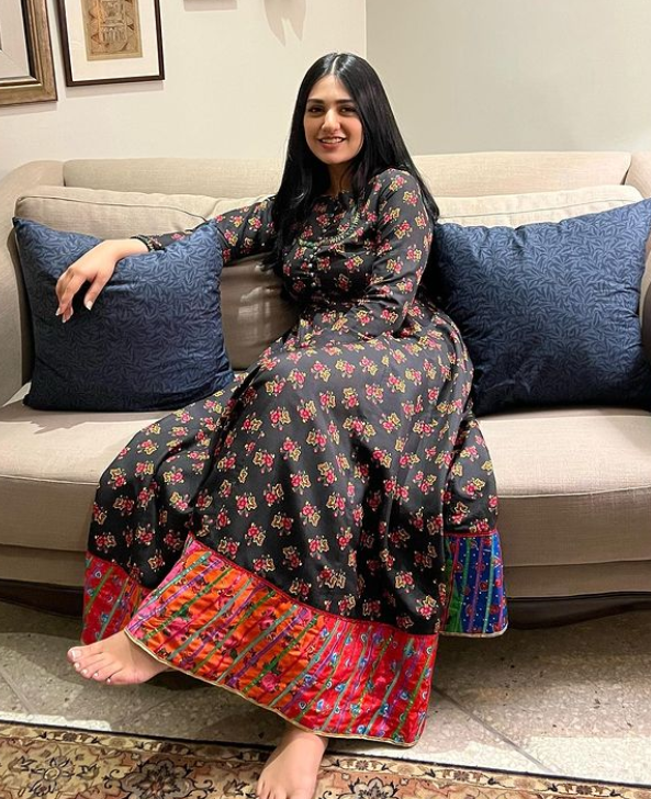 Sarah Khan Dresses in Drama Hum Tum