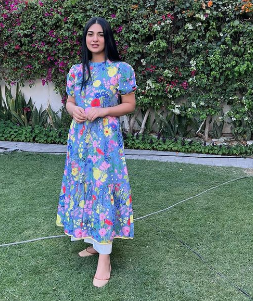 Sarah Khan Dresses in Drama Hum Tum