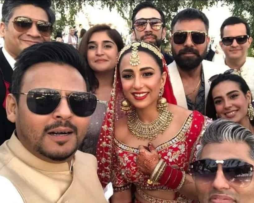 Ushna Shah Wedding Pictures with Family & Friends | Showbiz Hut