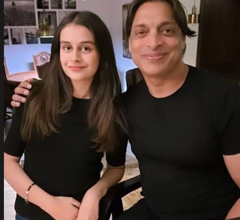 Shoaib Akhtar Daughter pics