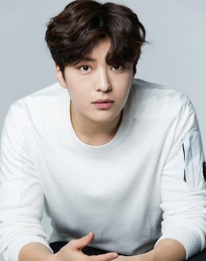 Jang Seung Jo Biography